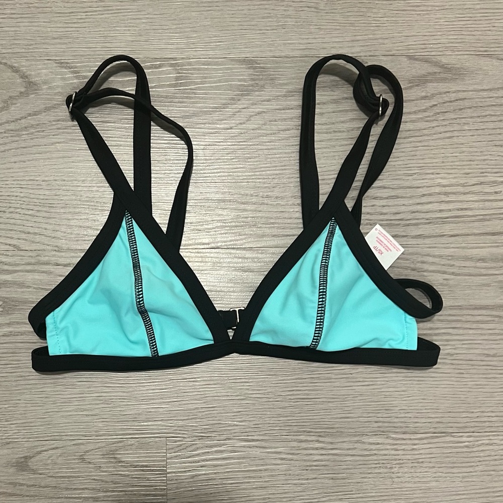 XHILARATION - women’s bikini top, size XS, worn once and in great condition